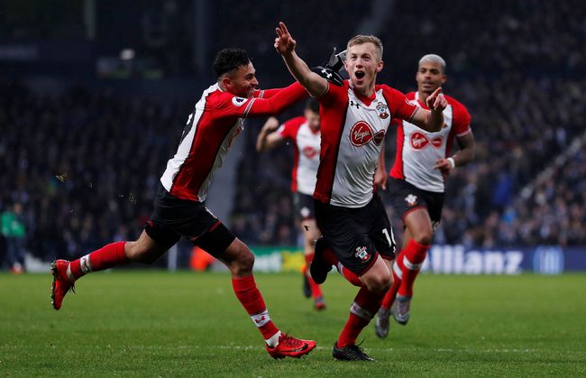 LPL首次抗韩成功！Zeus惨被牺牲，AL冠军上单发威，决胜局淘汰HLE