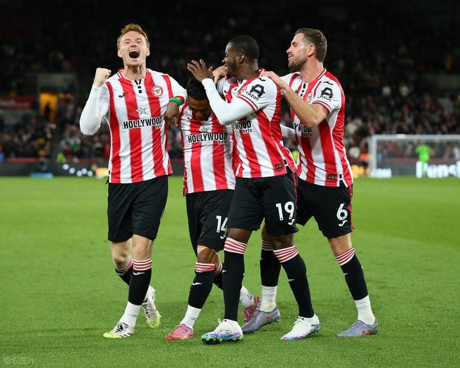 纵横无拘，各有各的Young —— EVNIA弈威助力2025《永劫无间》世界冠军赛圆满收官！