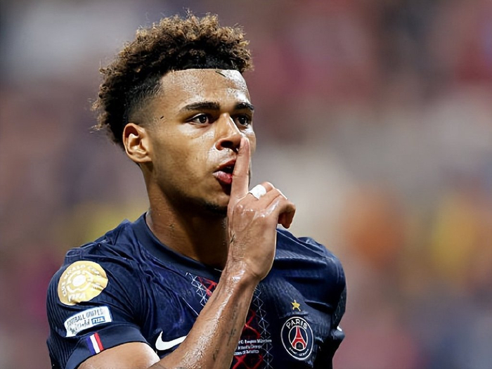 111：103，湖人大胜鹈鹕，詹姆斯东契奇双双得分30分！墨菲42分孤掌难鸣