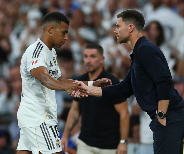 东契奇空砍30+5+11詹姆斯17分 湖人主场惨败活塞