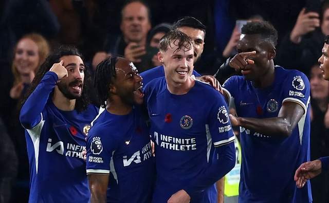 官方：阿森纳与女足主帅勒妮-斯莱杰斯完成续约，合同至2029年