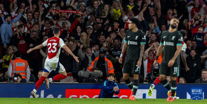 [德国杯]凯恩双响迪亚斯失单刀 拜仁4-1科隆